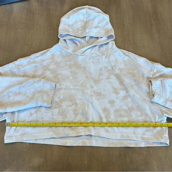 Fabletics Eco Conscious Pullover in Honey Milk Magma Size L Cropped Hoodie - Picture 7 of 8